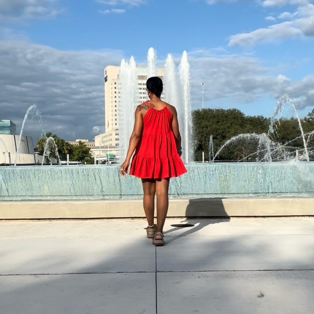 Elegant Red Sleeveless Dress